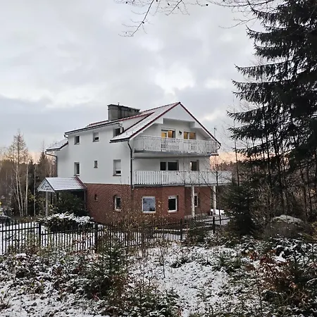 Gorskie Zacisze Gæstehus Borowice
