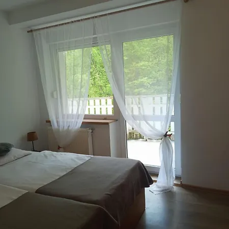 Gorskie Zacisze Gæstehus Borowice